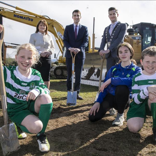 Sophie Bell, Castleknock Celtic; Chief Executive of Fingal, AnnMarie Farrelly; Minister for Sport, Jack Chambers; Deputy Mayor of Fingal, Cllr Daniel Whooley; Mia Coquart, Metro St. Brigid's Athletics Club; and Harry Bell, Castleknock Celtic