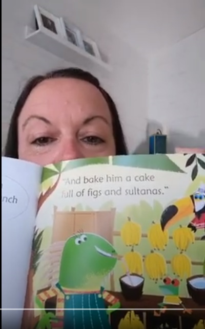 Laura reads Iguana's Bananas